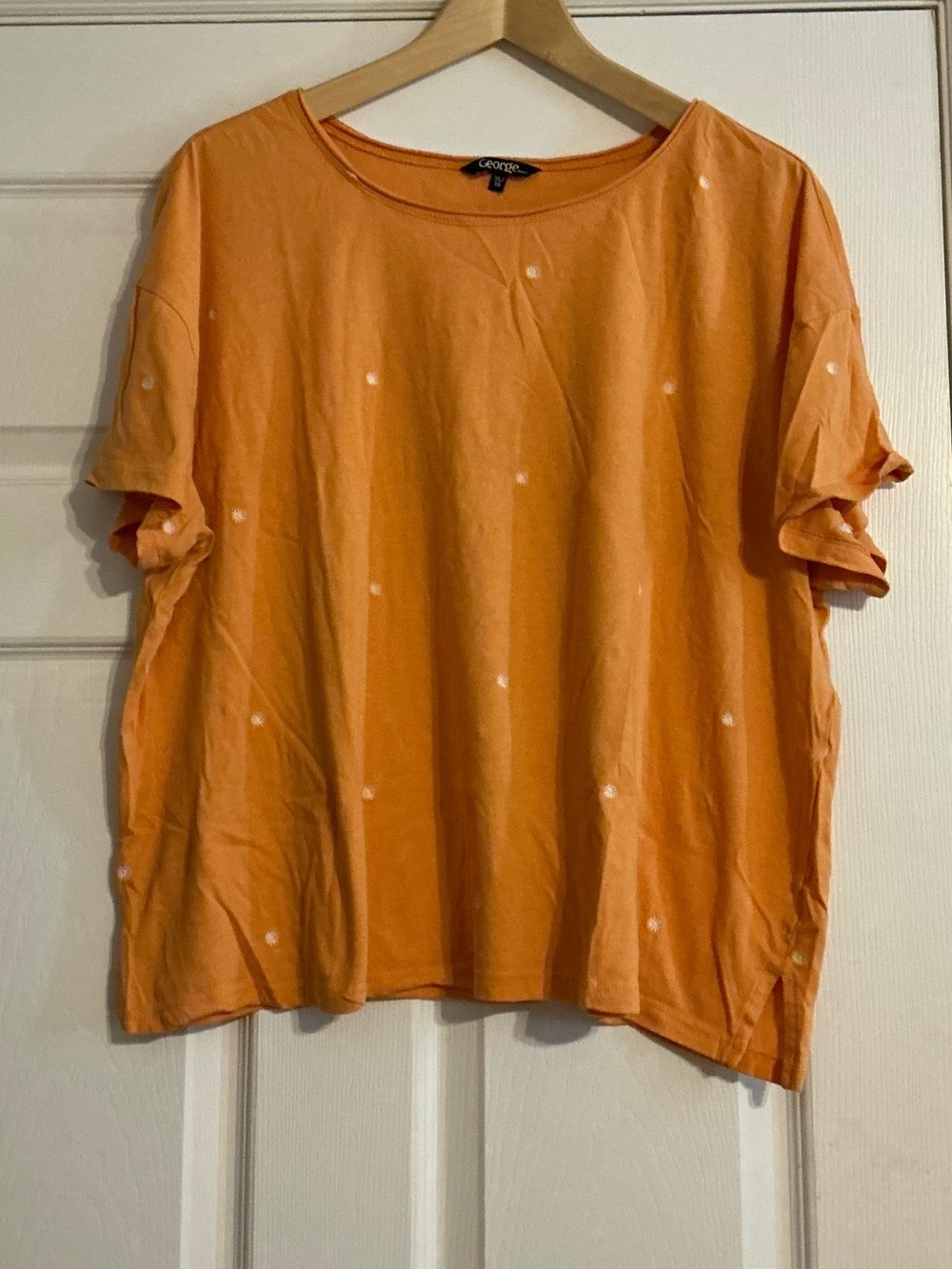Vintage Embroidered George Orange Tee Shirt with Daisies